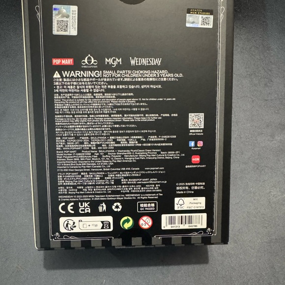 Pop Mart Skullpanda Wednesday Figure - Picture 2 of 2